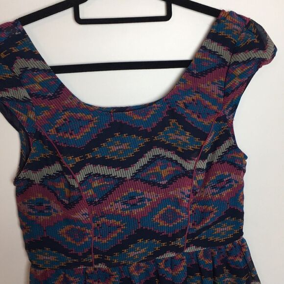 Band Of Gypsies mini cap sleeve boho Aztec southwestern print dress Sz Medium - Picture 2 of 15